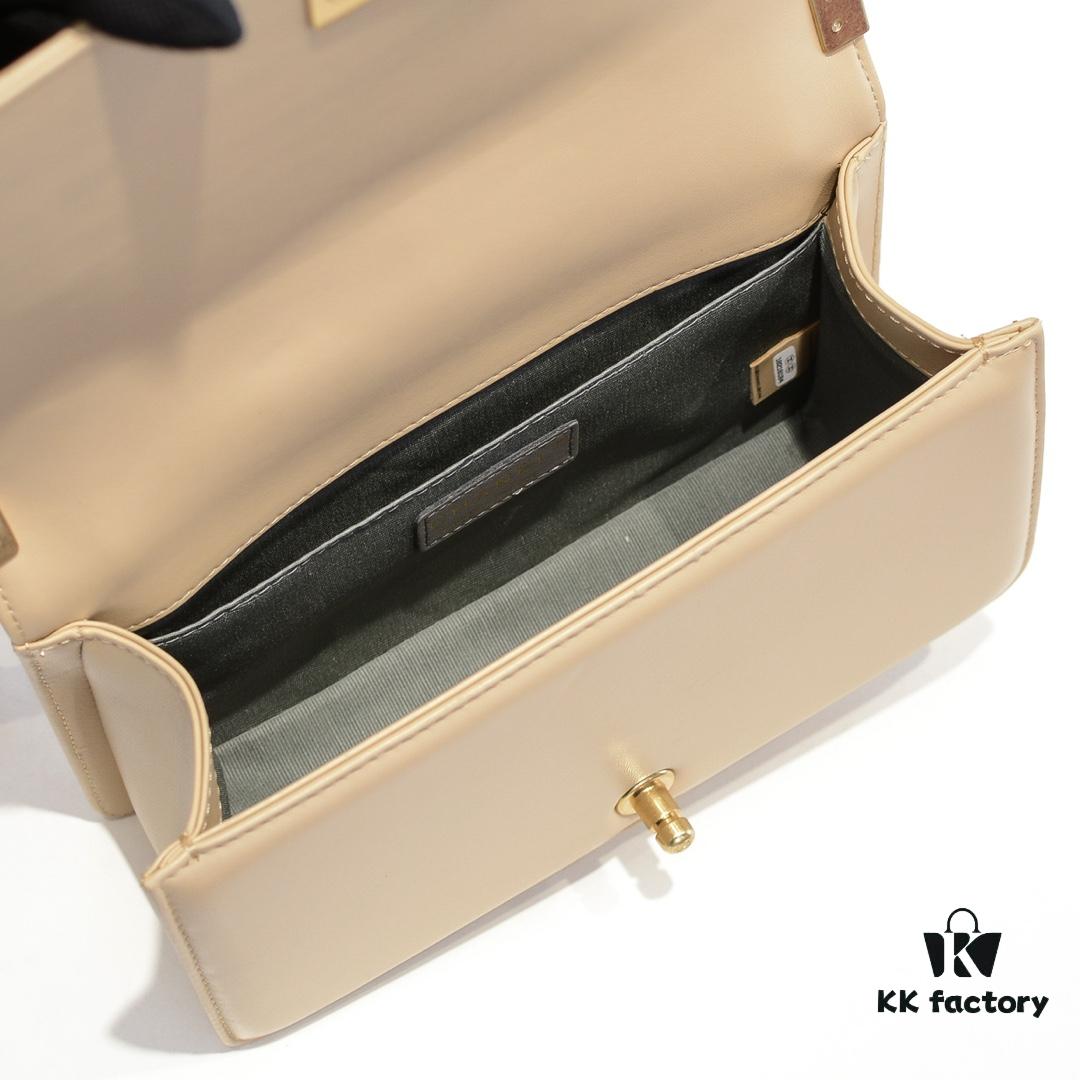 Chanel Crown Lambskin Bag with Full Sheepskin and Original Hardware - Thickened Electroplated Metal, Premium Craftsmanship, Real Stock, Real Photos