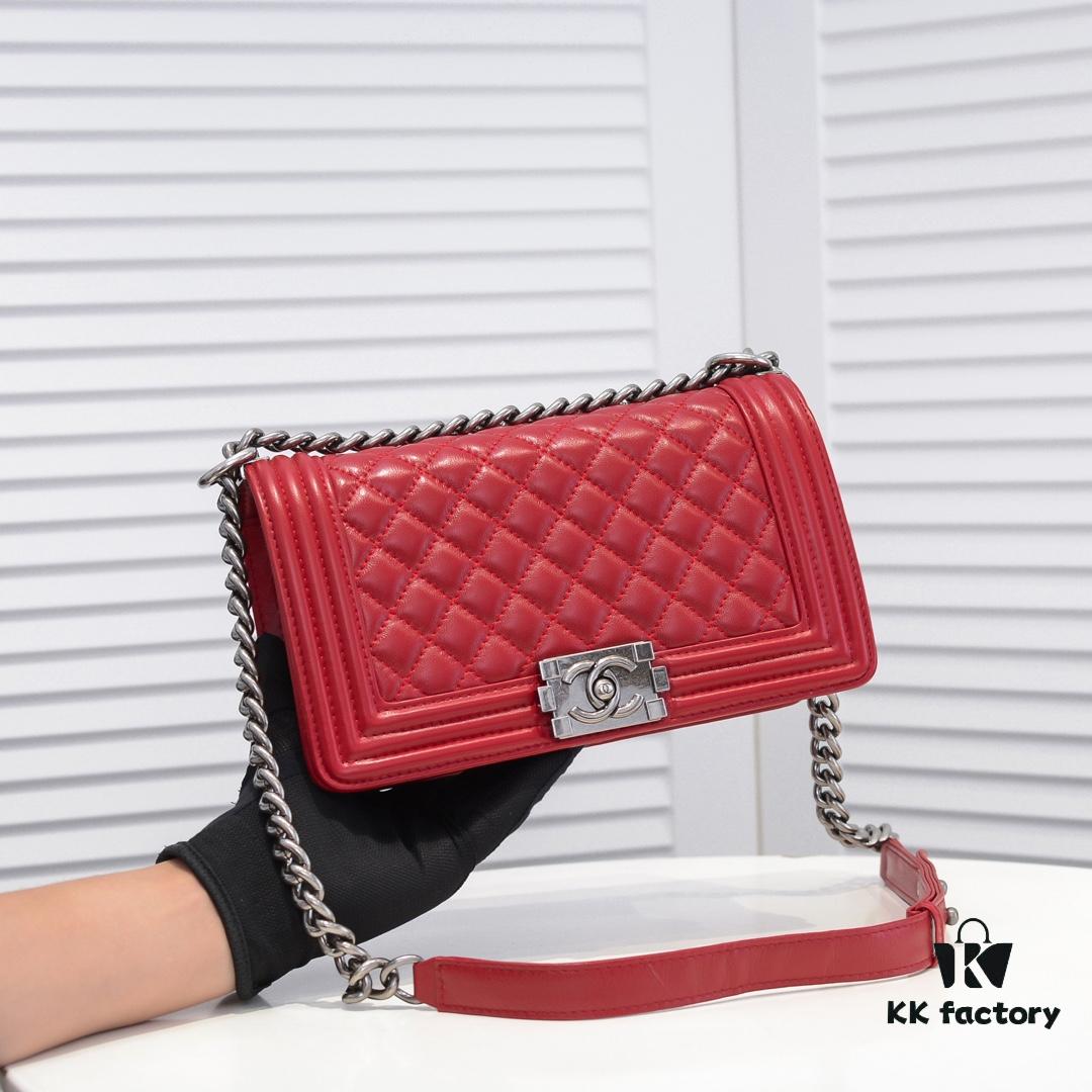 Chanel Genuine Lambskin Bag with Original Hardware - Full Lamb Leather, Thickened Electroplated Metal Accessories