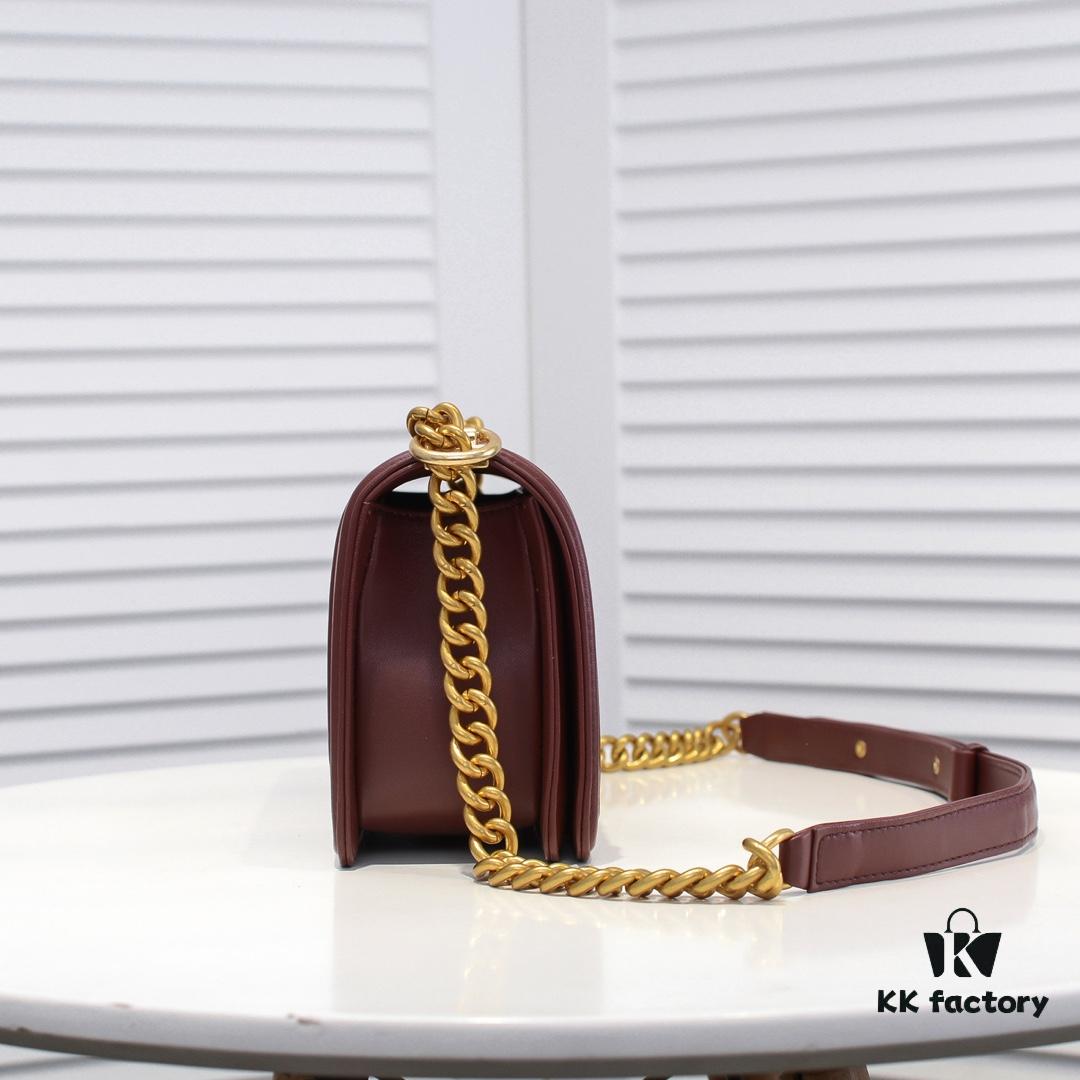 Chanel Genuine Lambskin Handbag with Original Hardware - Full Sheepskin with Thickened Electroplated Gold-Tone Fittings