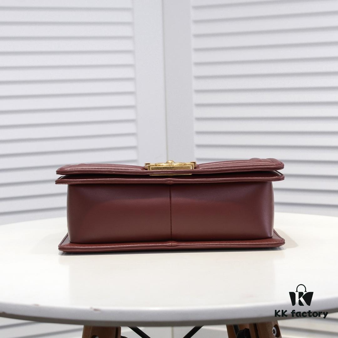 Chanel Genuine Lambskin Handbag with Original Hardware - Full Sheepskin with Thickened Electroplated Gold-Tone Fittings