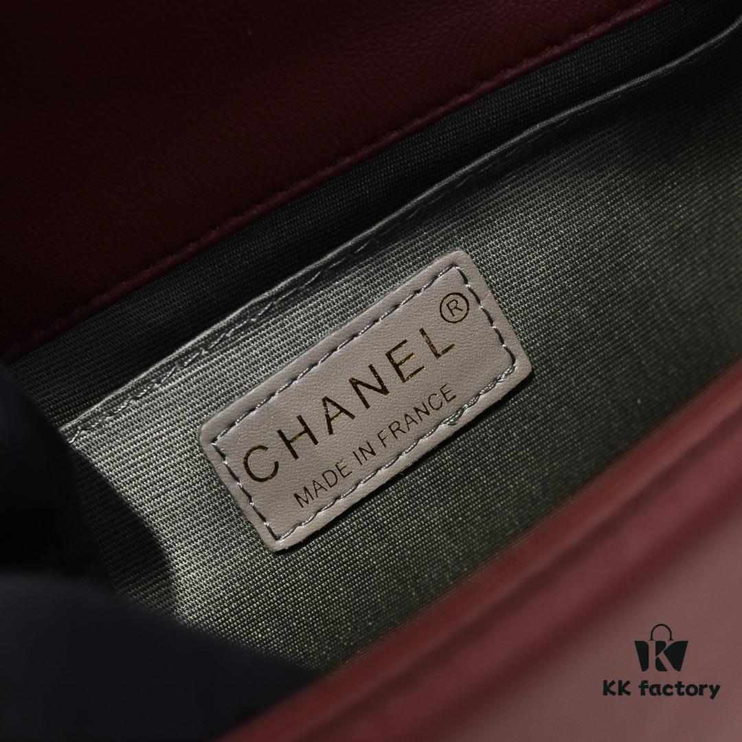 Chanel Genuine Lambskin Handbag with Original Hardware - Full Sheepskin with Thickened Electroplated Gold-Tone Fittings