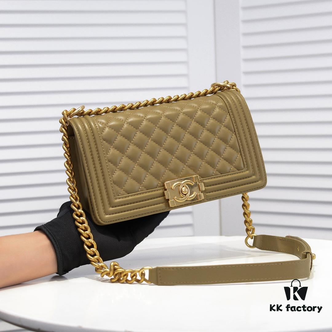 Chanel Crown Lambskin Bag with Original Hardware - Full Sheepskin, Thickened Electroplated Metal Fittings, Premium Craftsmanship, Soft and Resilient Base, No Mark After Squeezing, Real Stock, Real Photos