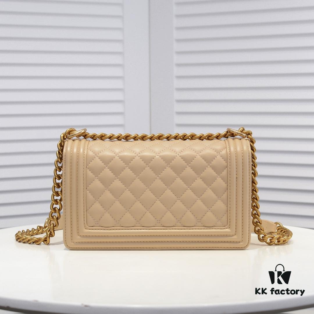 Chanel Crown Lamb Leather Bag with Full Sheepskin and Original Hardware - Thickened Electroplated Metal Fittings, High-Quality Craftsmanship, Soft Scratch-Resistant Base, Durable and Stylish