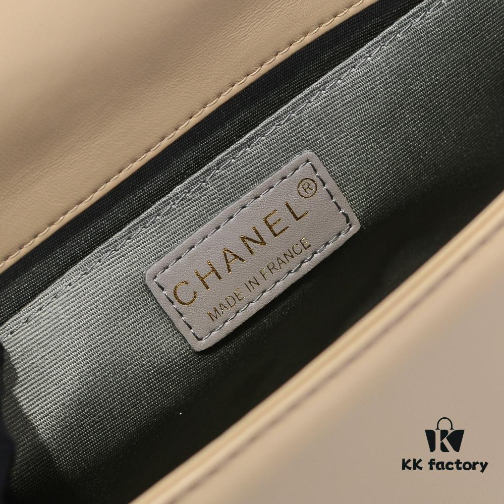 Chanel Crown Lamb Leather Bag with Full Sheepskin and Original Hardware - Thickened Electroplated Metal Fittings, High-Quality Craftsmanship, Soft Scratch-Resistant Base, Durable and Stylish