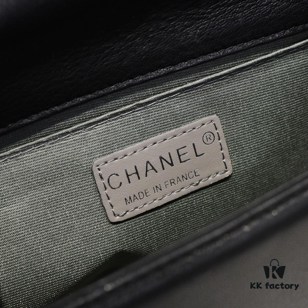 Chanel Genuine Lambskin Bag with Original Hardware - Full Sheepskin with Thickened Electroplated Metal Fittings