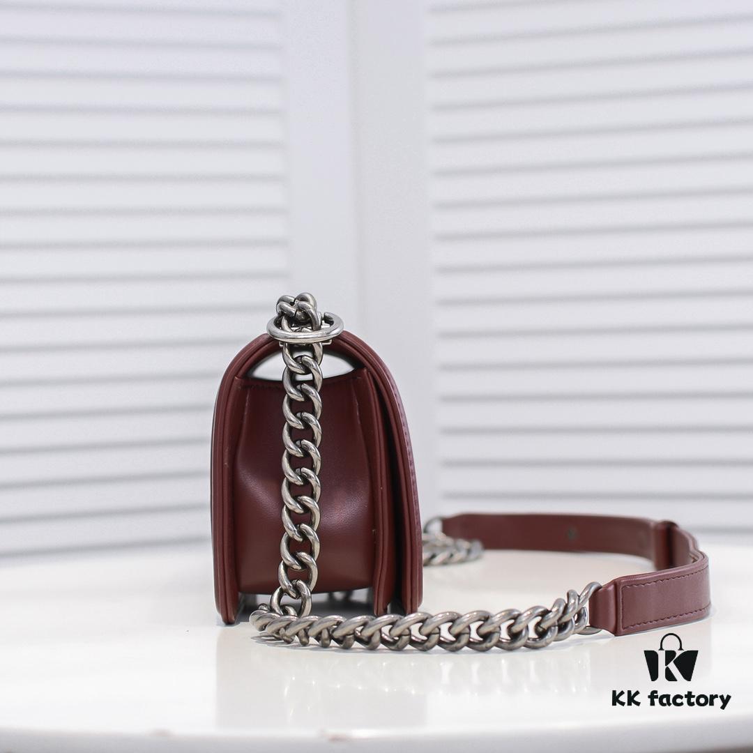 Chanel Genuine Lambskin Bag with Original Hardware - Full Sheepskin, Thickened Electroplated Metal Fittings, Premium Craftsmanship, Resizable Base with Elastic Recovery, High-End Quality, Fits Perfectly in Display Cabinet, Size 20*12*7cm, Model No. 67085