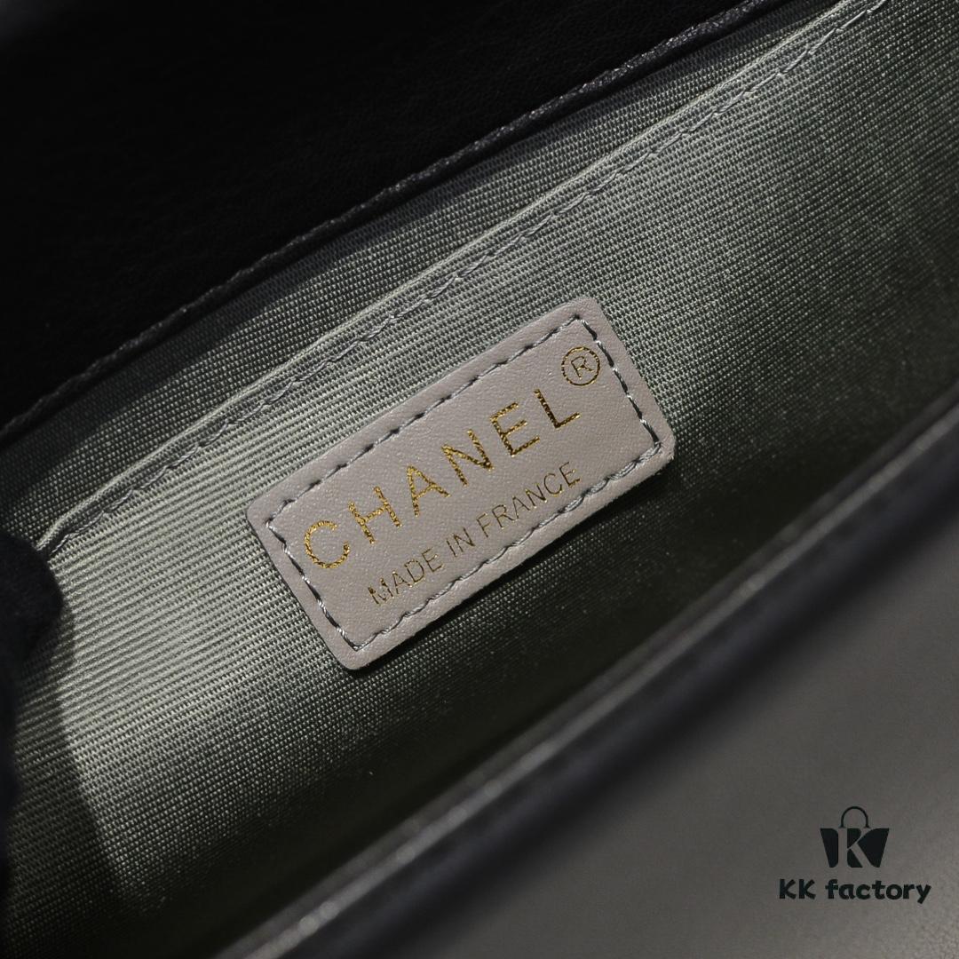 Chanel Crown Lambskin Bag with Original Hardware - Full Sheepskin with Thickened Electroplated Metal Fittings