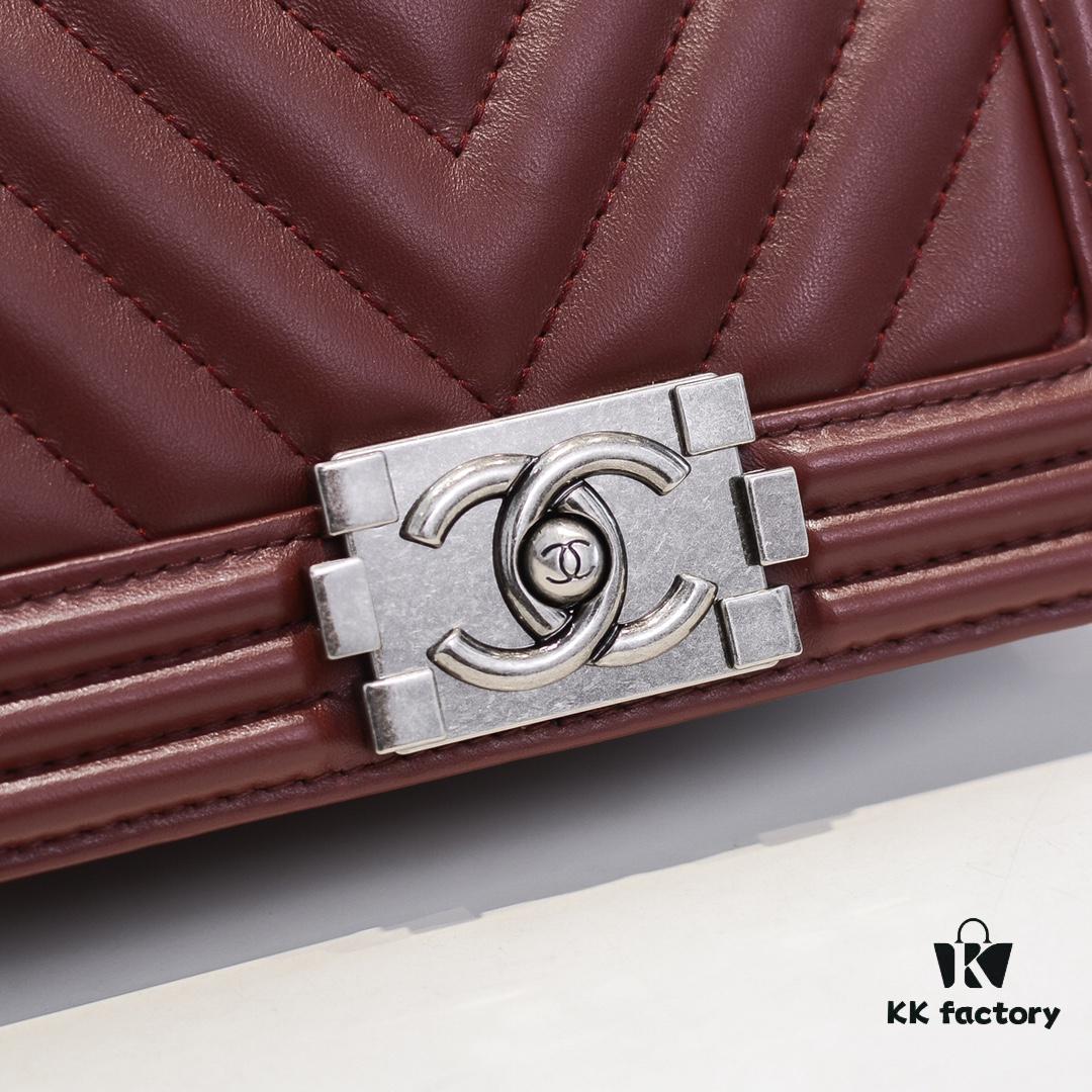 Chanel Genuine Lambskin Bag with Original Hardware - Full Sheepskin, Thickened Electroplated Metal Fittings, Premium Craftsmanship, Resizable Base with Elastic Recovery, High-End Quality, Fits Perfectly in Display Cabinet, Size 20*12*7cm, Model No. 67085