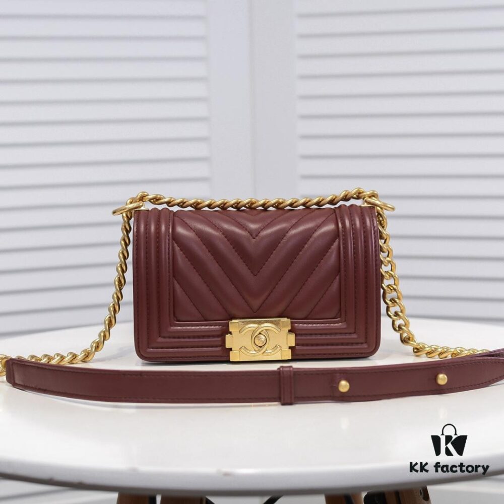 Chanel Small Lamb Leather Bag with Full Sheepskin and Original Hardware - Thickened Electroplated Metal Fittings, Premium Craftsmanship, Real Stock Photo