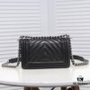 Chanel Crown Lambskin Handbag with Original Hardware - Full Sheepskin with Thickened Electroplated Metal Fittings