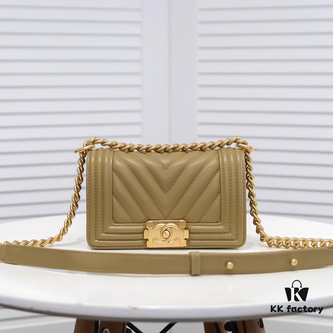 Chanel Crown Lambskin Bag with Original Hardware - Full Sheepskin, Thickened Electroplated Metal Accessories, Premium Craftsmanship, 20*12*7cm, Model No. 67085