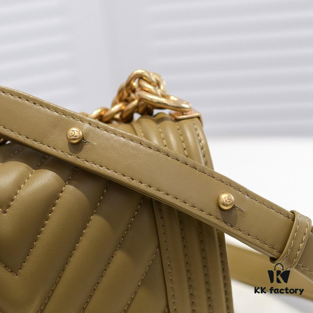 Chanel Crown Lambskin Bag with Original Hardware - Full Sheepskin, Thickened Electroplated Metal Accessories, Premium Craftsmanship, 20*12*7cm, Model No. 67085