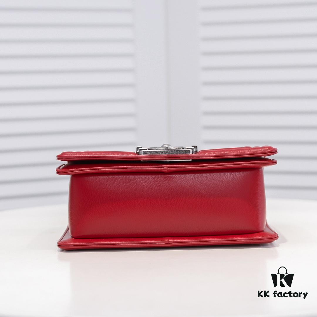 Chanel Genuine Lambskin Handbag with Original Hardware - Premium Quality, Full Lambskin with Thickened Electroplated Metal Fittings