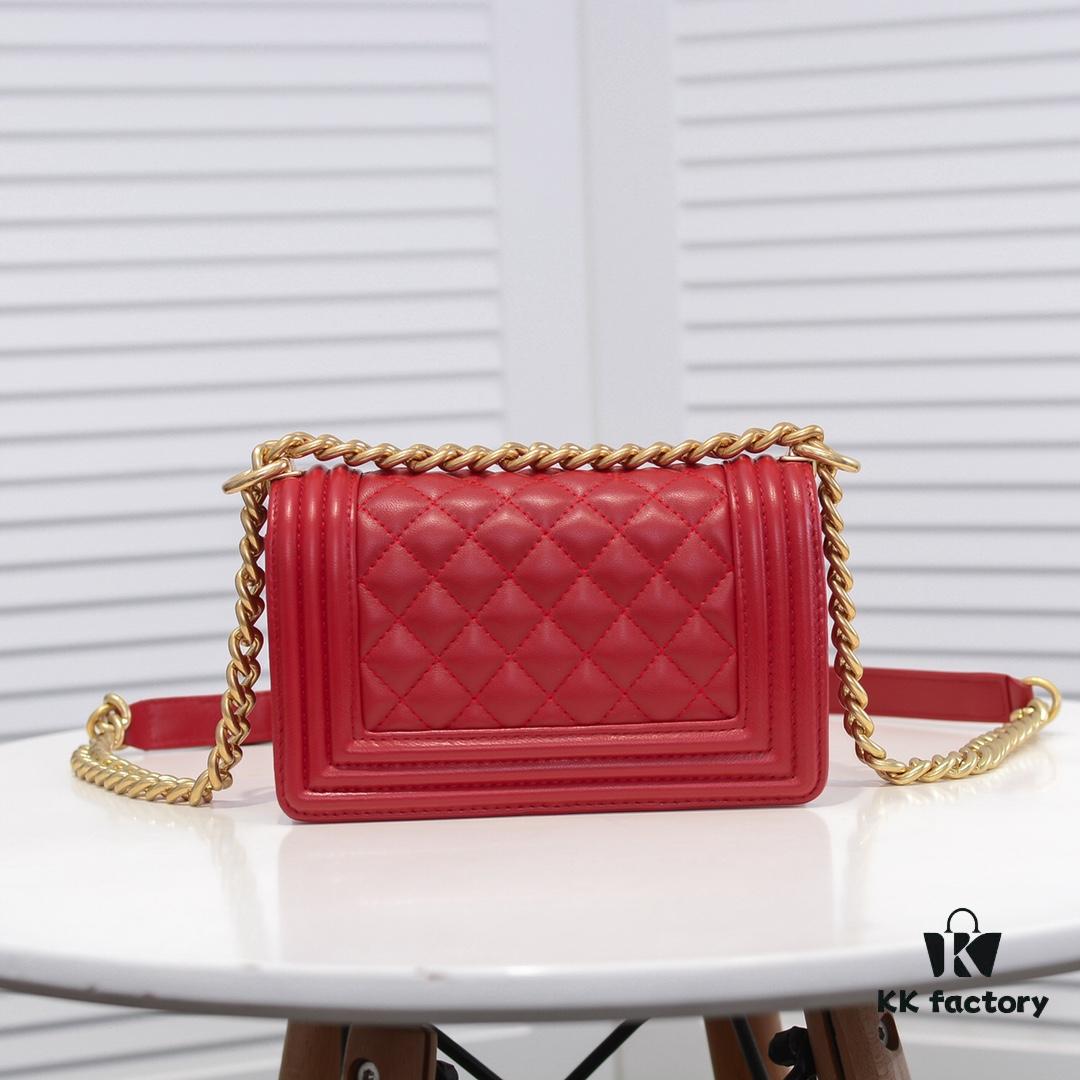 Chanel Crown Lambskin Bag with Full Sheepskin and Original Hardware - Premium Quality, Thickened Electroplated Metal Fittings, Size 20*12*7cm