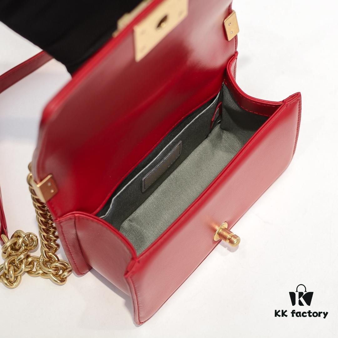 Chanel Crown Lambskin Bag with Full Sheepskin and Original Hardware - Premium Quality, Thickened Electroplated Metal Fittings, Size 20*12*7cm