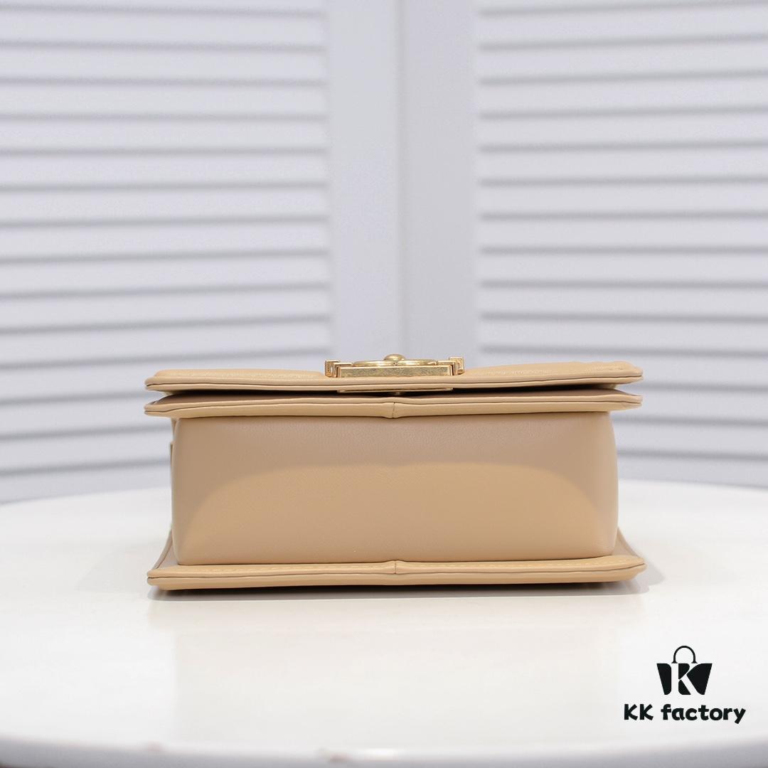 Chanel Genuine Lambskin Handbag with Original Hardware - Premium Quality, Thickened Electroplated Metal Fittings