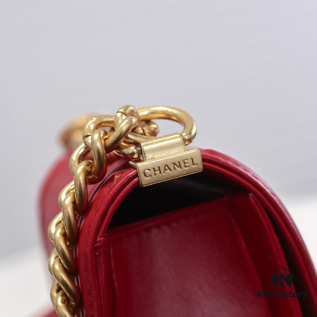 Chanel Crown Lambskin Bag with Full Sheepskin and Original Hardware - Premium Quality, Thickened Electroplated Metal Fittings, Size 20*12*7cm