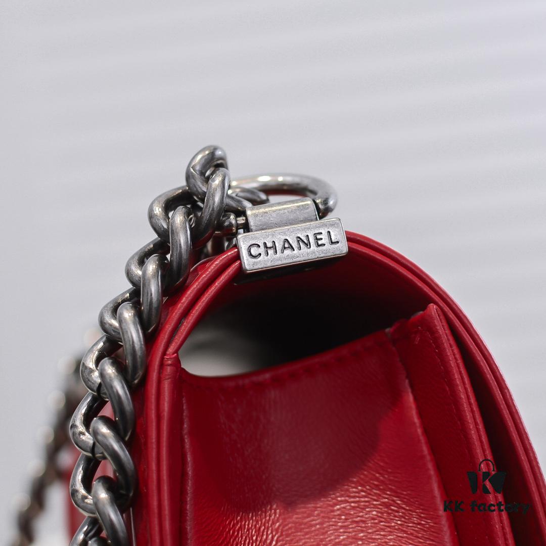 Chanel Genuine Lambskin Handbag with Original Hardware - Premium Quality, Full Lambskin with Thickened Electroplated Metal Fittings