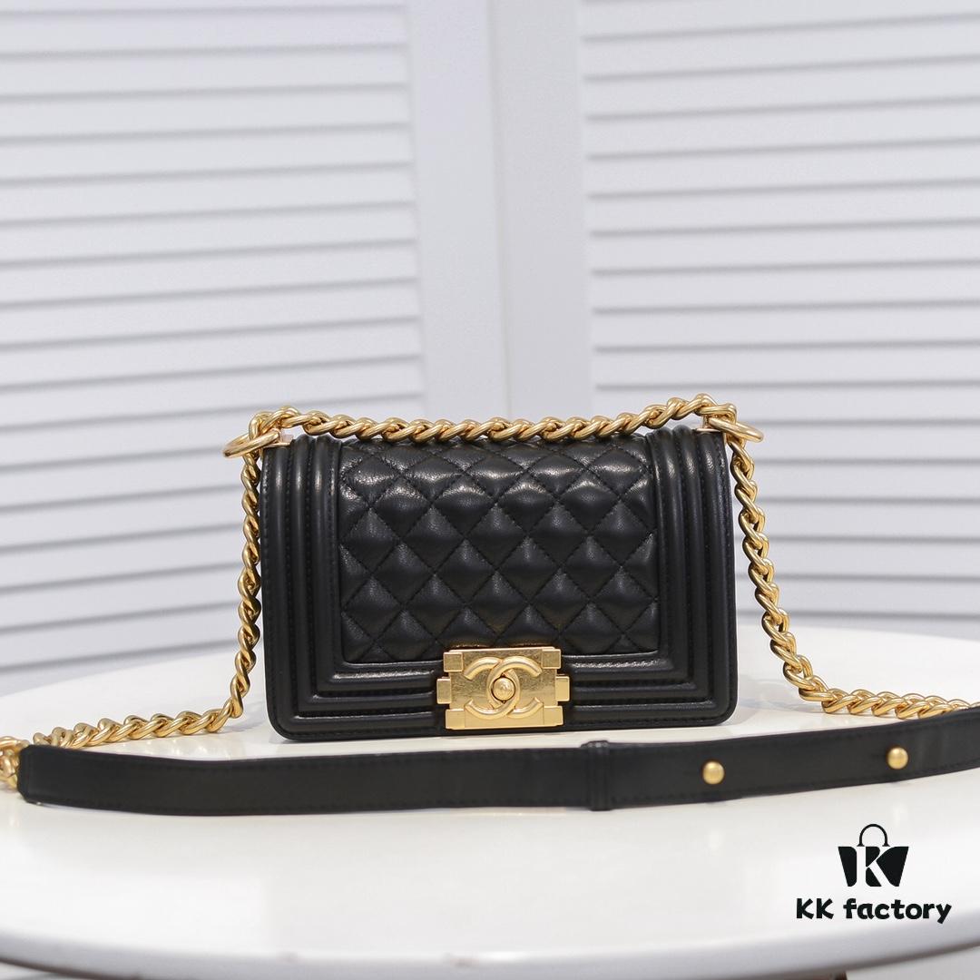 Chanel Crown Lambskin Bag with Full Sheepskin and Original Hardware - Premium Quality, Thickened Electroplated Metal Fittings