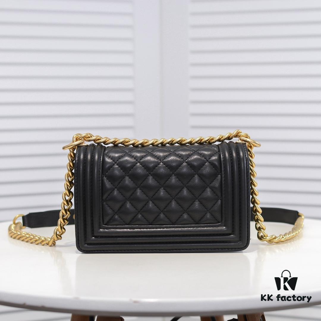 Chanel Crown Lambskin Bag with Full Sheepskin and Original Hardware - Premium Quality, Thickened Electroplated Metal Fittings
