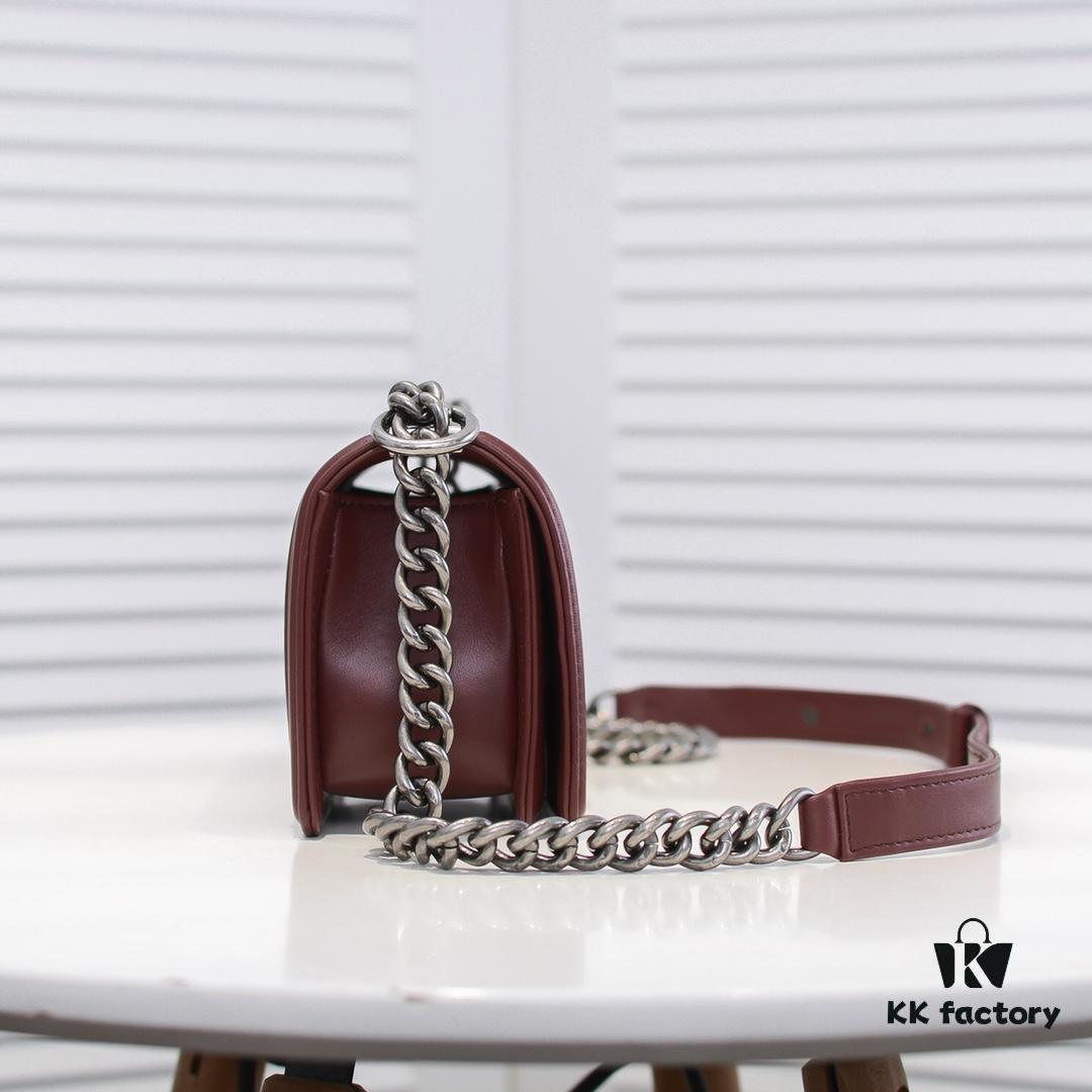 Chanel Genuine Lambskin Bag with Original Hardware - Full Sheepskin, Thickened Electroplated Metal Fittings, Premium Craftsmanship, Resilient Base, No Marks When Pinched, In Stock and Real Photos