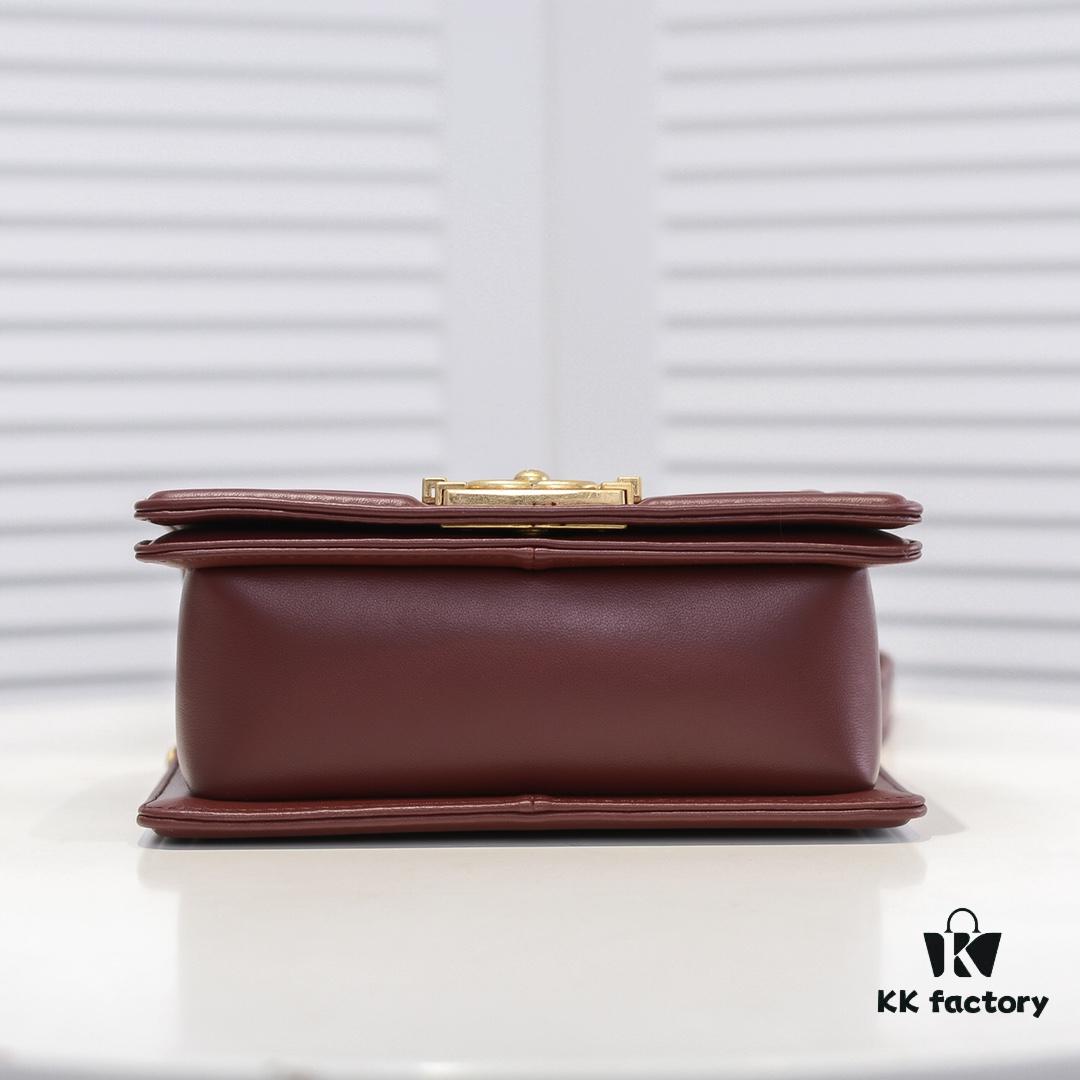 Chanel Crown Lambskin Bag with Original Hardware - Full Sheepskin, Thickened Electroplated Metal, High-Quality Craftsmanship, Premium Look and Durability