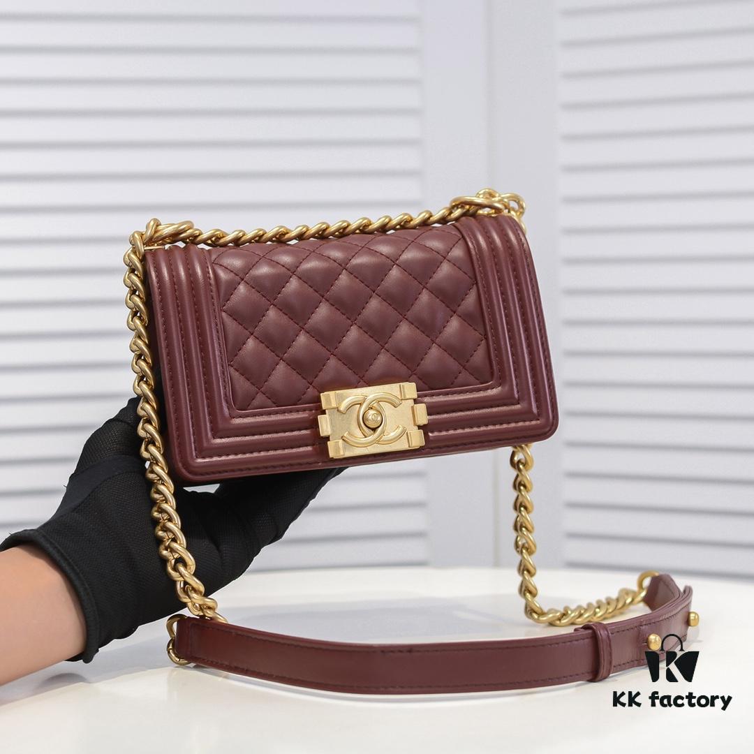 Chanel Crown Lambskin Bag with Original Hardware - Full Sheepskin, Thickened Electroplated Metal, High-Quality Craftsmanship, Premium Look and Durability