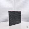 Silver Button with Box Chanel Caviar Leather Quilted Clutch Bag Latest Official Website Release Fashionable and Elegant