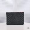 Silver Button with Box Chanel Caviar Leather Quilted Clutch Bag Latest Official Website Release Fashionable and Elegant