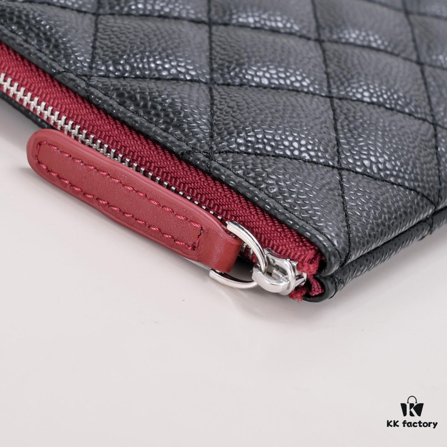Silver Button with Box Chanel Caviar Leather Quilted Clutch Bag Latest Official Website Release Fashionable and Elegant