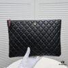 Chanel Gold Button Box Set Genuine Lambskin Quilted Clutch Bag Latest Official Website Style Fashionable and Elegant Premium Lamb Leather Handbag