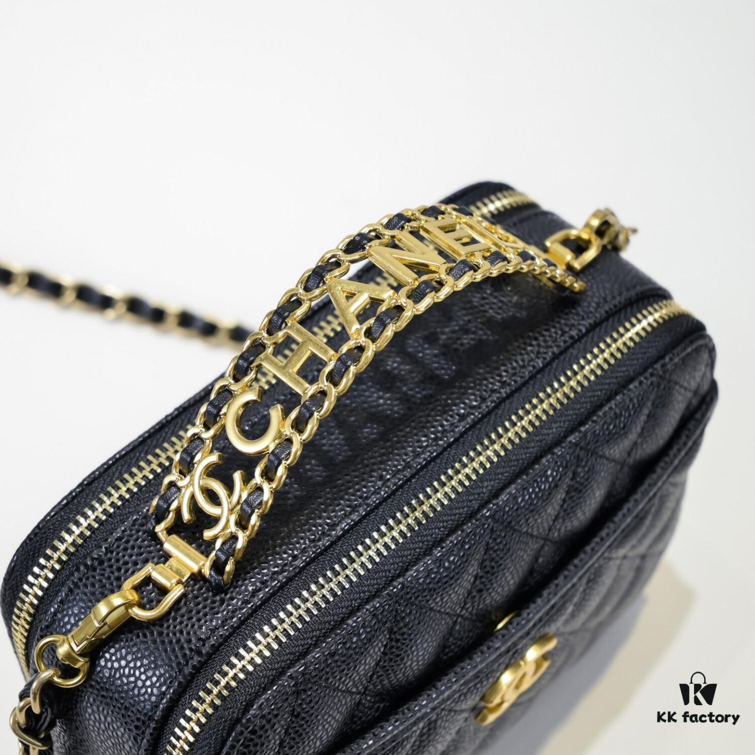 Chanel Official Website, Caviar Handle Letter Bag Double C Camera Chain Crossbody Bag, Model No. 9081, Size: 20*9*15cm