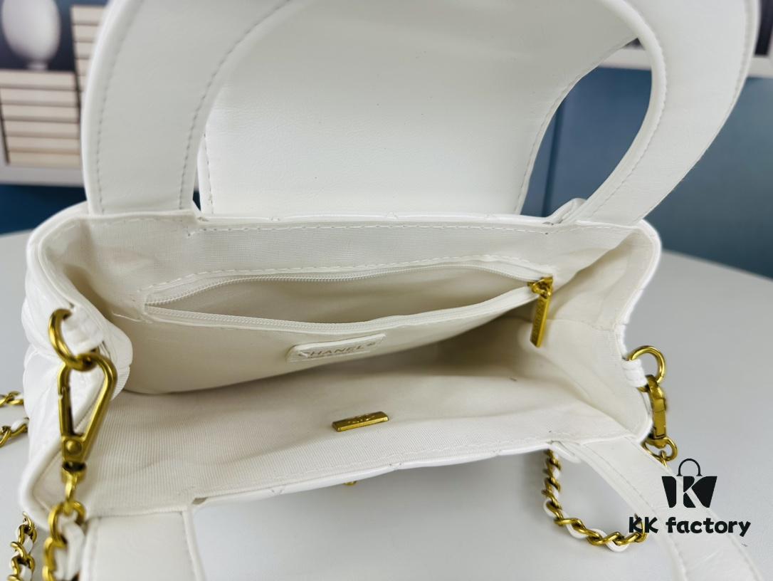 Newly Released 2023 Chanel Kelly Bag from the Highly Anticipated Fall/Winter 23K Collection – Mini and Regular Sizes Available