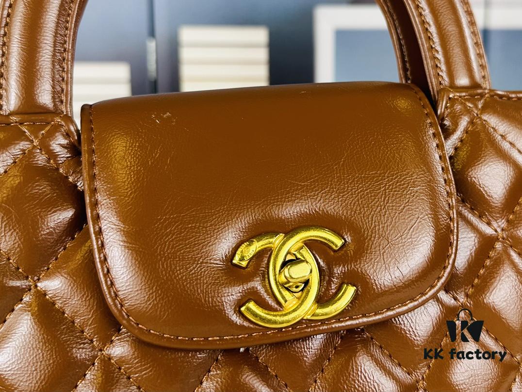 Newly Released 2023 Chanel Kelly Bag from the Highly Anticipated Fall/Winter 23K Collection – Available in Multiple Sizes