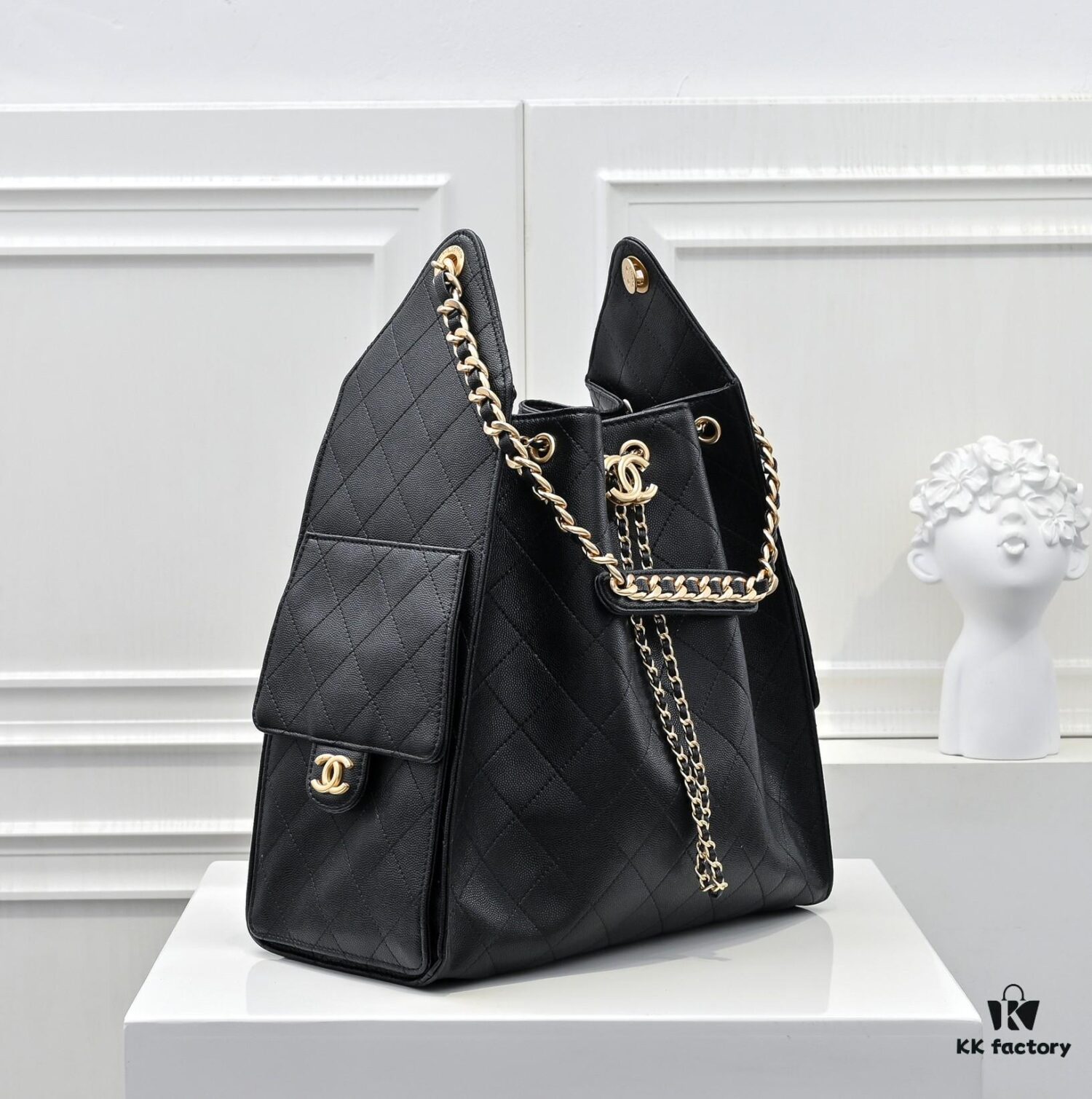 Large Upgraded Chanel 25C Hobo Bag in Quilted Calfskin with Vintage Gold-Tone Buckle Drawstring Bucket Design, Rhombus Stitching, Retro Black and Gold, Classic Chain Detail
