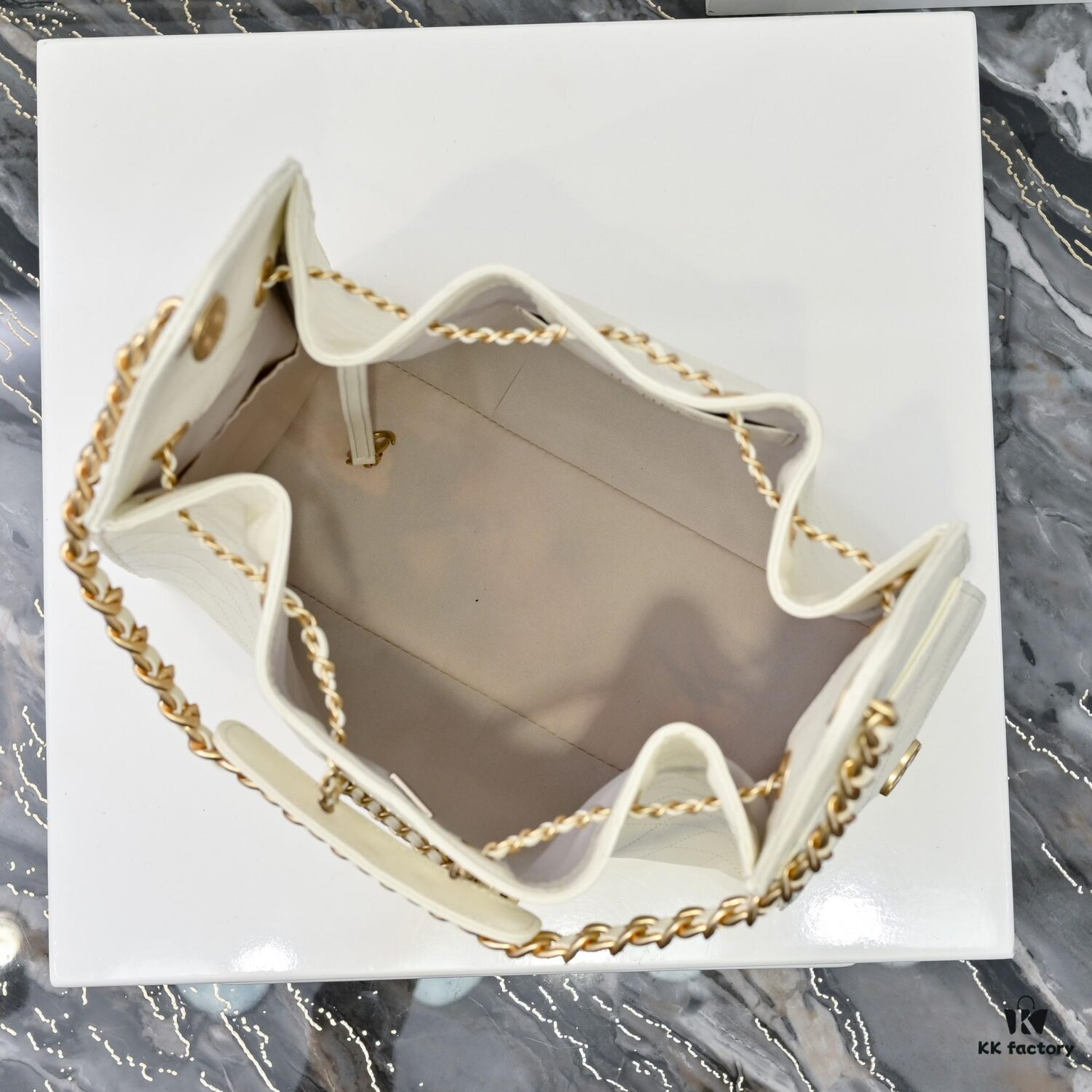 Large Upgrade Version Chanel 25C Hobo Bag in Quilted Calf Leather - Vintage Bucket Shoulder Bag with Coin Toggle Drawstring, Diamond Stitching, Retro Black-Gold Tone, Classic Chain Design