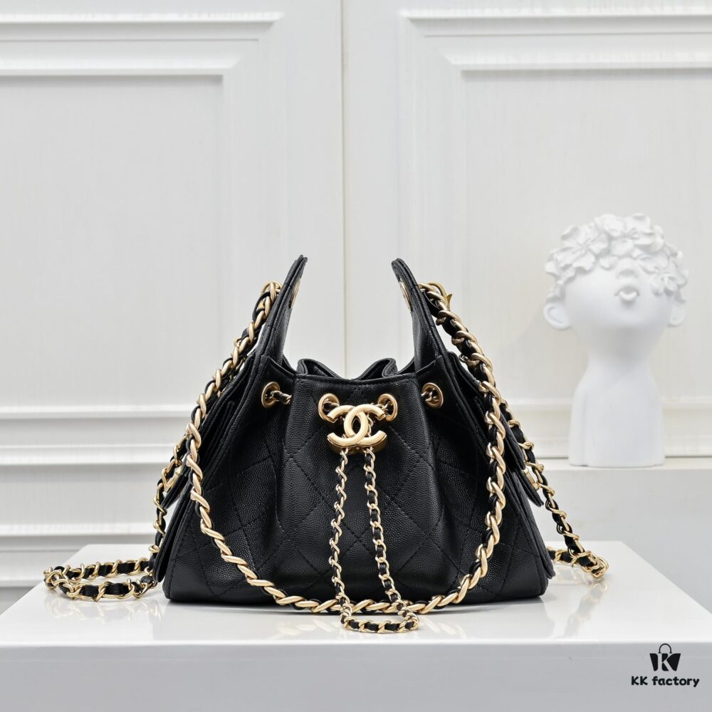 Mini Chanel 25C Bag Hobo Smooth Quilted Calfskin Bucket Bag with Vintage Gold-Tone Drawstring and Diamond Quilting, Classic Chain Design