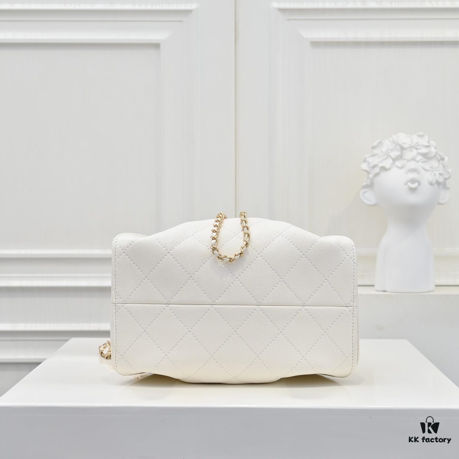 Mini Chanel 25C Hobo Bag in Quilted Calfskin with Vintage Gold Buckle Drawstring Bucket Design + Diamond Stitching + Retro Black and Gold Tone, Classic Chain Strap, Elegant and Versatile