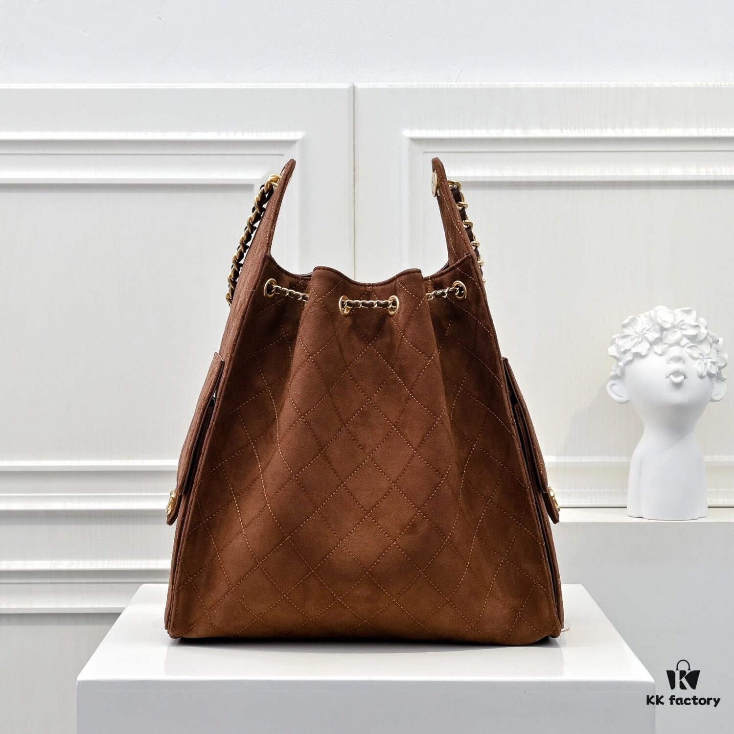 Large Upgraded Chanel 25C Hobo Bag in Suede Leather - Vintage Gold Buckle Drawstring Bucket Bag with Quilted Pattern, Retro Black and Gold, Classic Chain Design