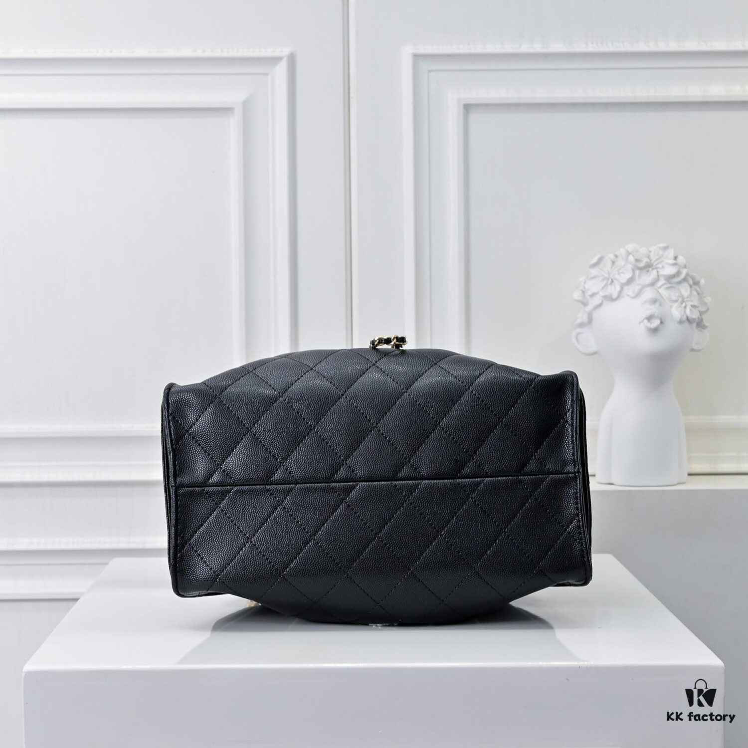 Upgraded Chanel 25C Style Hobo Bag in Quilted Calfskin - Vintage Hip Bag, Small Bucket Tote with Retro Gold-Tone Buckle Drawstring, Diamond Quilting, Classic Chain Design