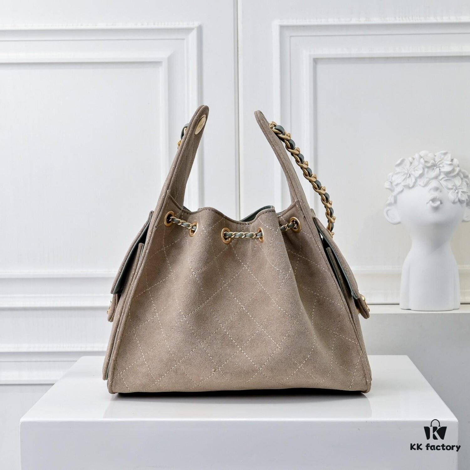 Upgraded Chanel 25C Hobo Bag Mini, Saffiano Leather Crossbody Bucket Bag with Vintage Gold Buckle Drawstring, Quilted Design, Retro Black and Gold, Classic Chain Strap