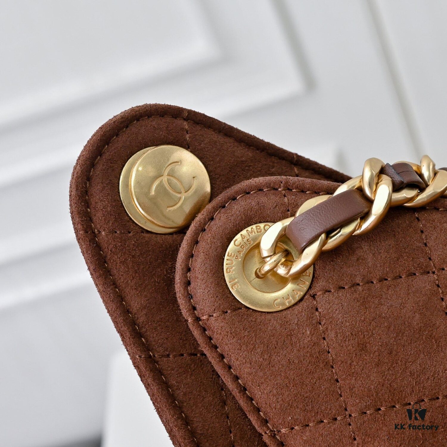 Upgraded Chanel 25C Hobo Bag in Saffiano Calfskin - Vintage Buckle Drawstring Bucket Bag with Quilted Design and Retro Gold-Tone Hardware