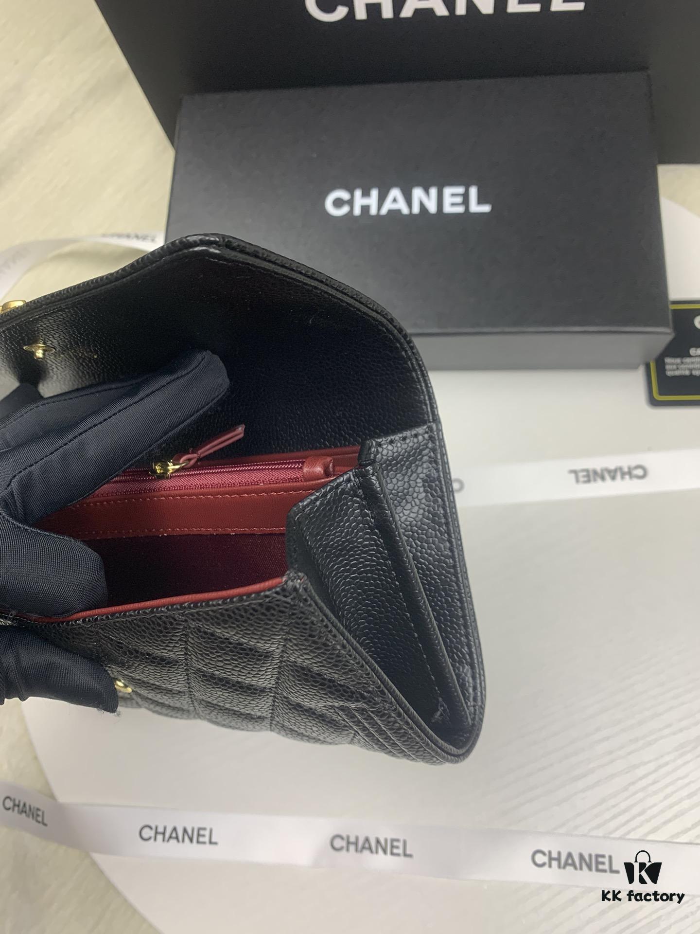 CHANEL Le Boy Long Wallet, Model A80286, Calfskin with Gold-Tone Hardware, Original Quality, Complete Packaging Included! Dimensions: 10.5 x 19 x 3 cm, Color: Quilted Beige with Golden Clasp