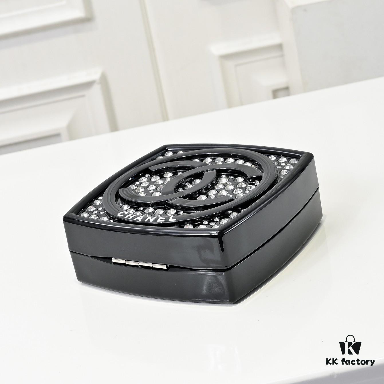 Limited Edition CHANEL Diamond Powder Case - Sparkling and Elegant, A Must-Have Fashion Accessory