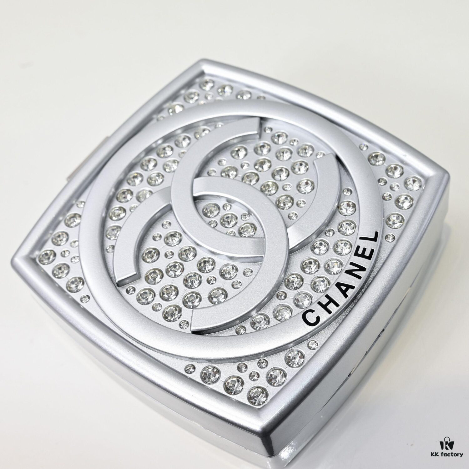 Limited Edition CHANEL Diamond Powder Case - Sparkling and Elegant, A Must-Have Fashion Accessory