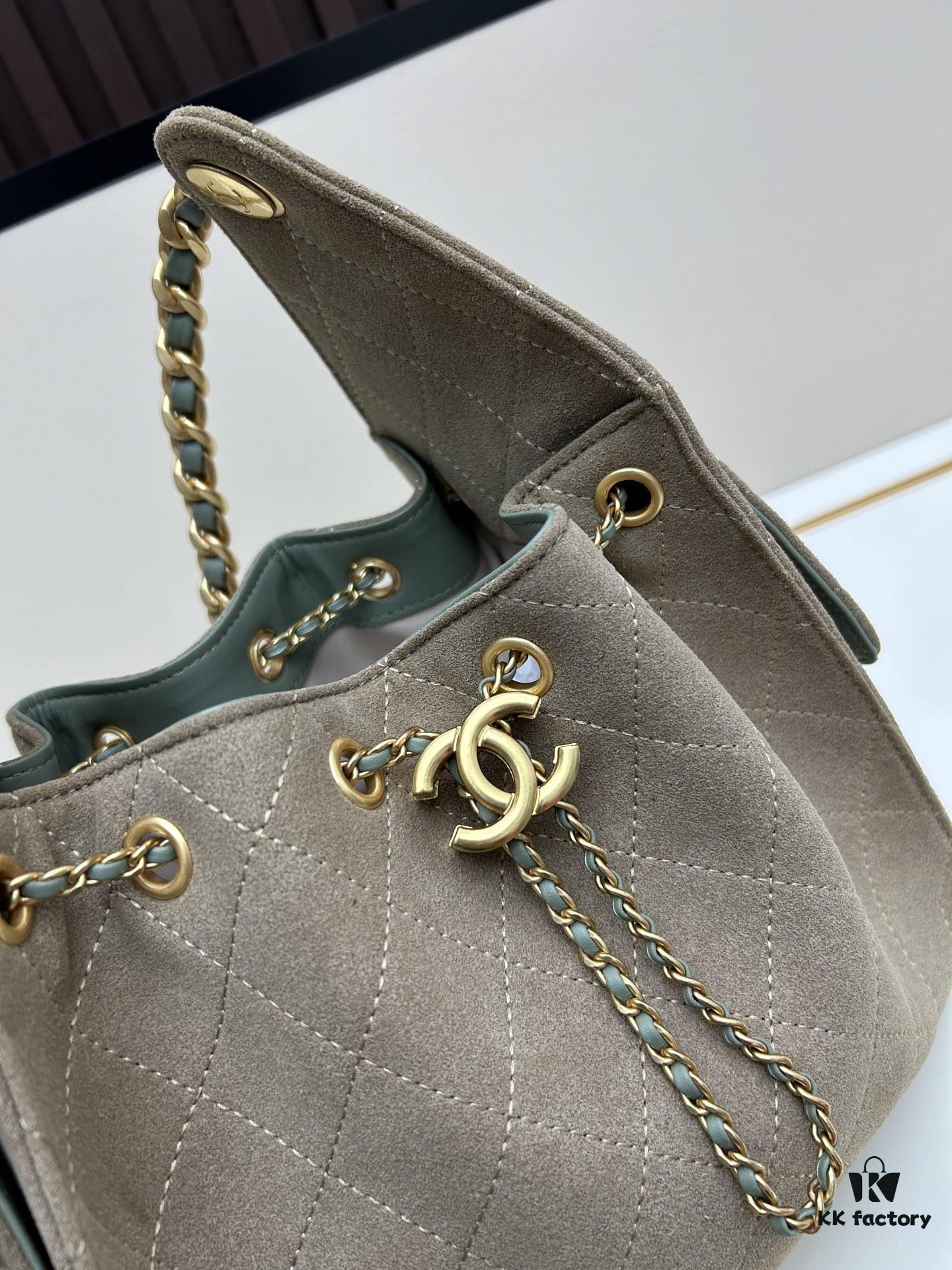 Upgraded Chanel 25C Style Hobo Bag in Quilted Calf Leather - Mini Bucket Shoulder Bag with Vintage Gold-Tone Buckle and Drawstring Closure, Chevron Stitching, Retro Black-Gold Accents, Elegant Chain Design