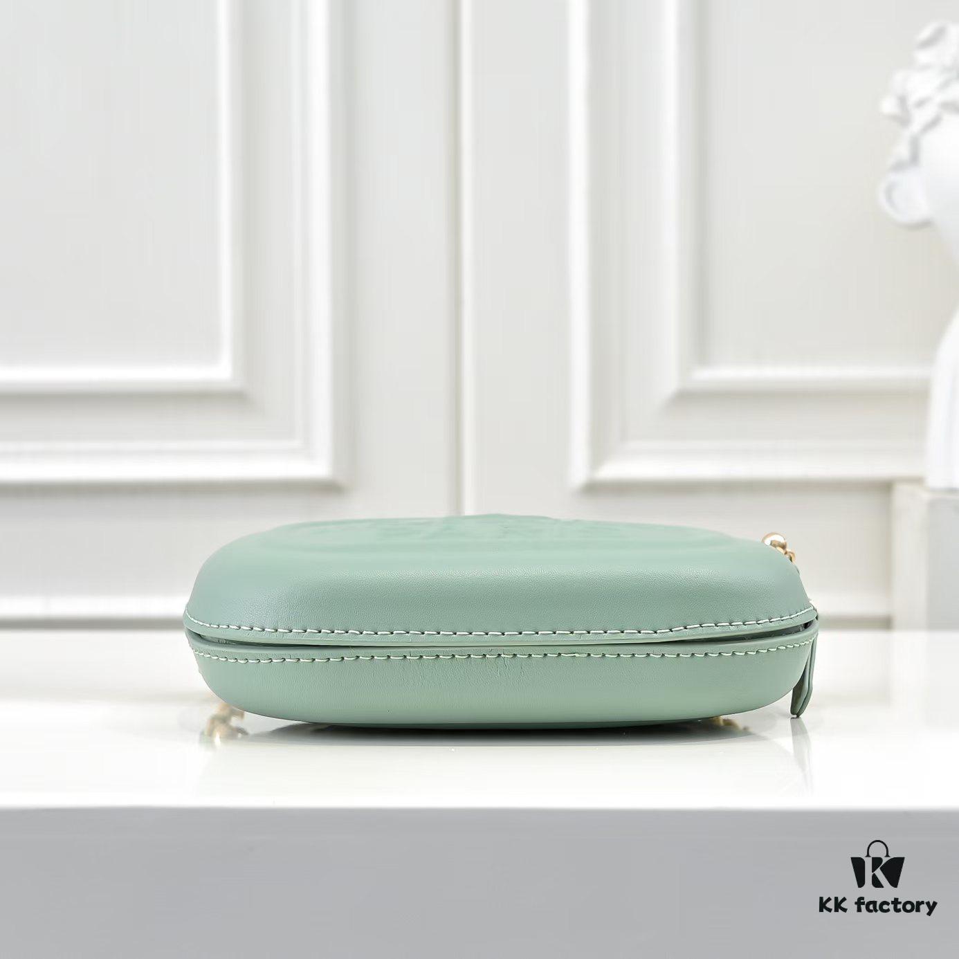 CHANEL 25C Pre-Spring Vacation Collection Gold Mini Camera Bag