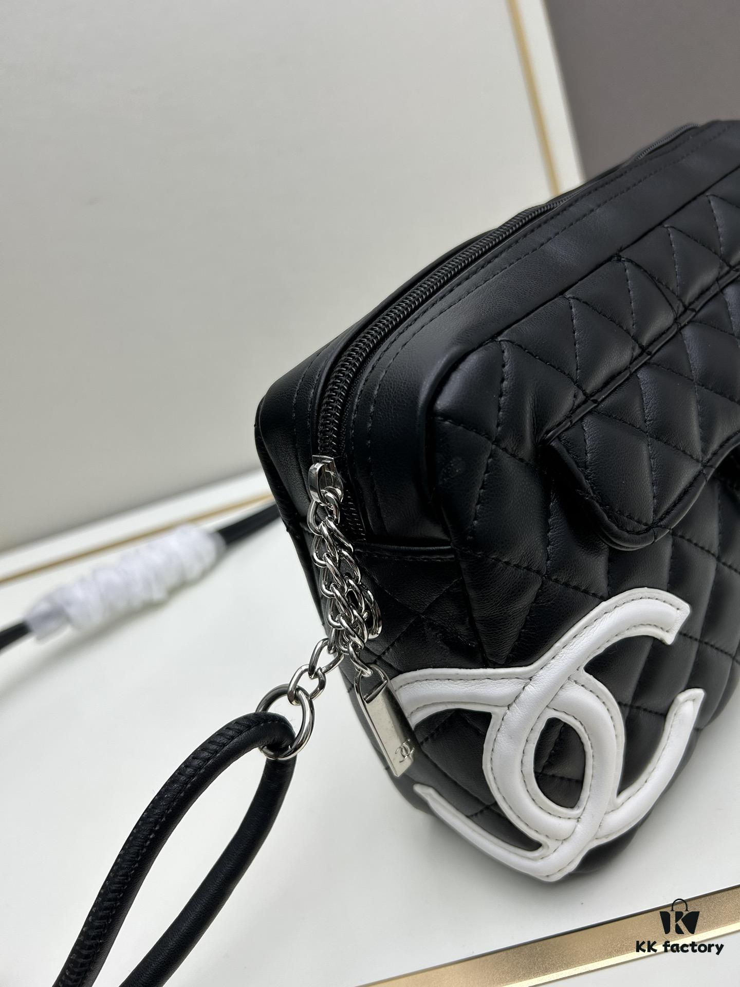 New Arrival with Box Words Fail! No Wonder So Many Are Searching for This Black and White Chanel Camera Bag