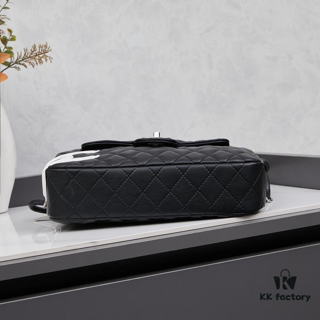 New Arrival with Box Words Fail! No Wonder So Many Are Looking for This Black and White Chanel Camera Bag