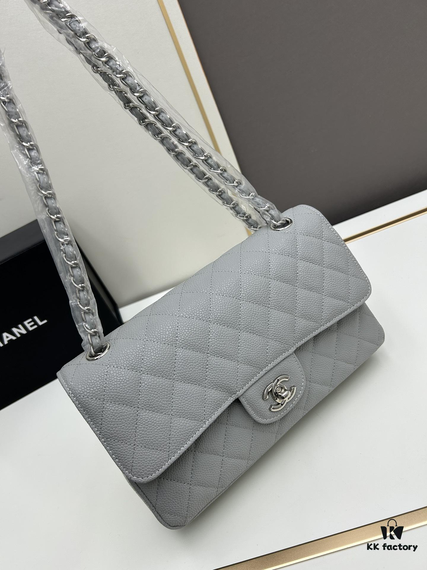 Chanel Classic CF1112 Calfskin Quilting Texture, Electroplated Hardware with Special Glaze Coating for Long-Lasting Color Retention, Genuine Leather Gold Buckle